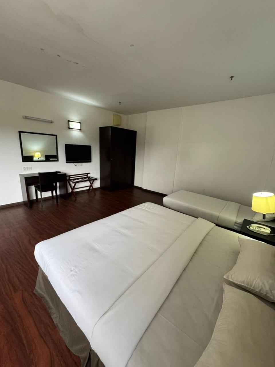 Hotel Pandan Τζόχορ Μπάχρου Εξωτερικό φωτογραφία